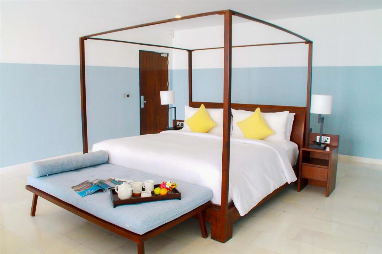 Montigo Resort Nongsa Exterior photo